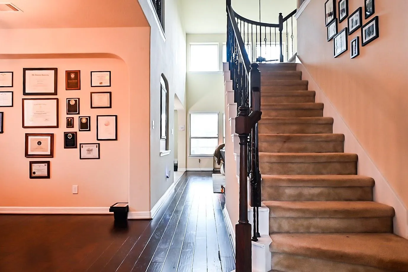 4 bed, 3.5 bath, 2883 sqft, $2,850 — Photo 2