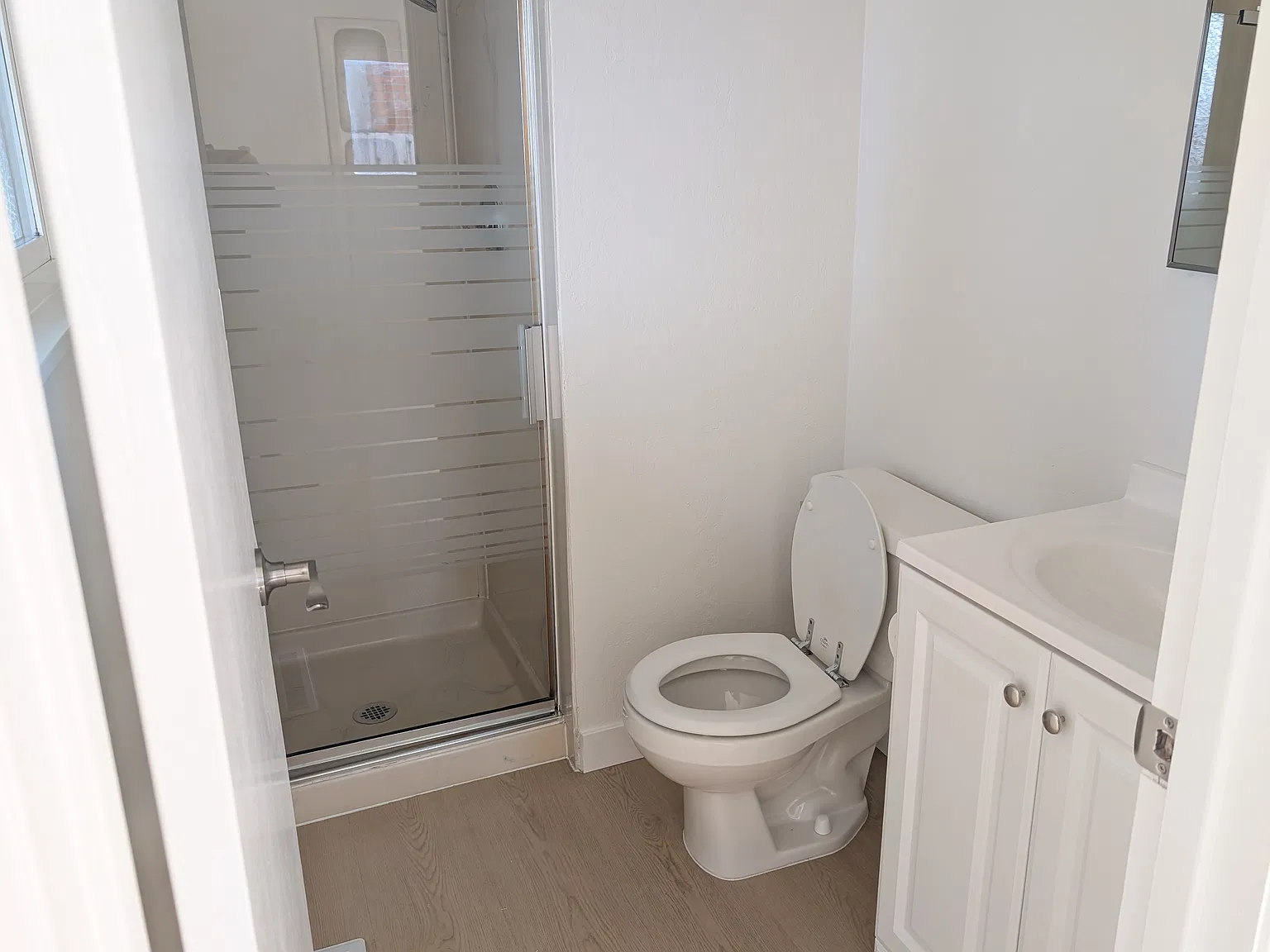 3 bed, 1136 sqft, $4,000 — Photo 2