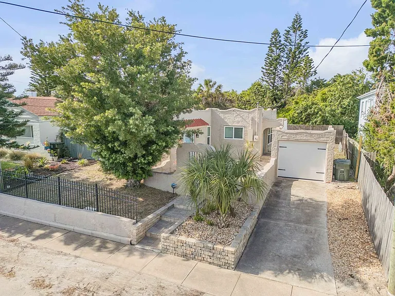 315 Sears Ave — Photo 5