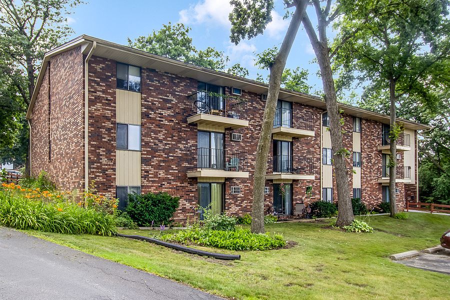 1st image of 1700 Elder St APT 102