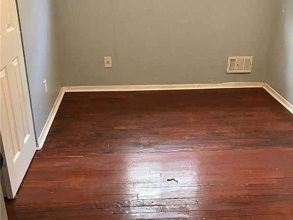 5th image of 147-20 Glassboro Ave Floor 2