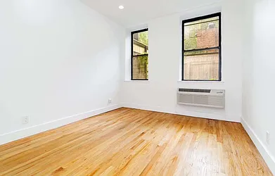 Rented by Mossanen Group