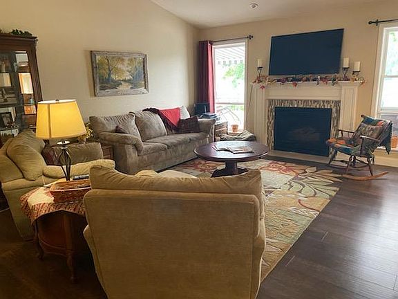 5th image of 4994 E Shoreline Dr