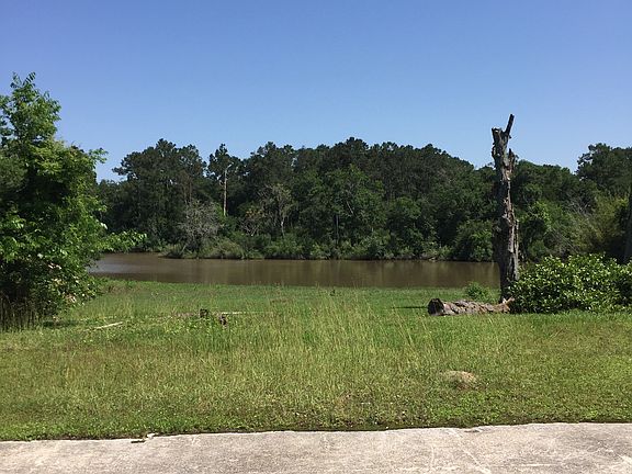 5th image of 3828 Bayou Cir