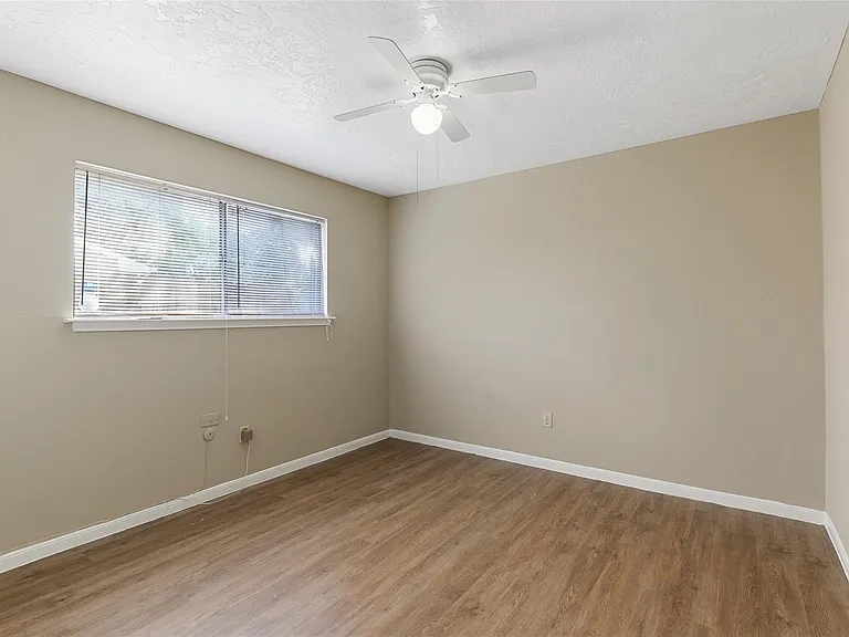 10427 Huntington Place Dr — Photo 8