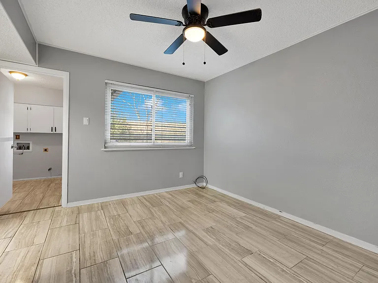 11506 Whisper Cir — Photo 11