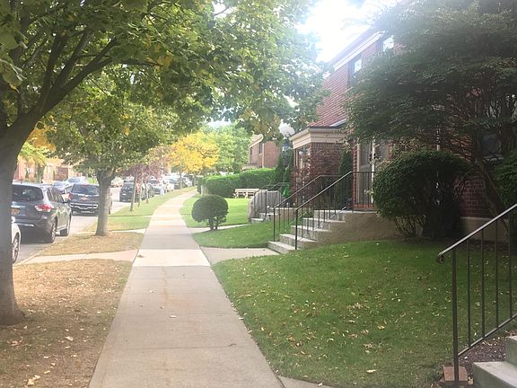 4th image of 7432 220th St