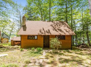 71 Aquatic Ln, New Hartford, CT 06057