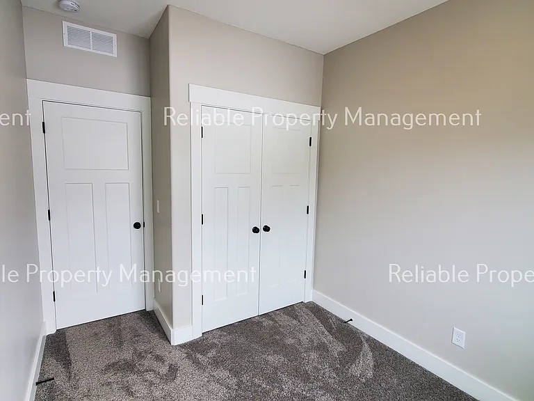 656 Saturn Ave #A — Photo 12