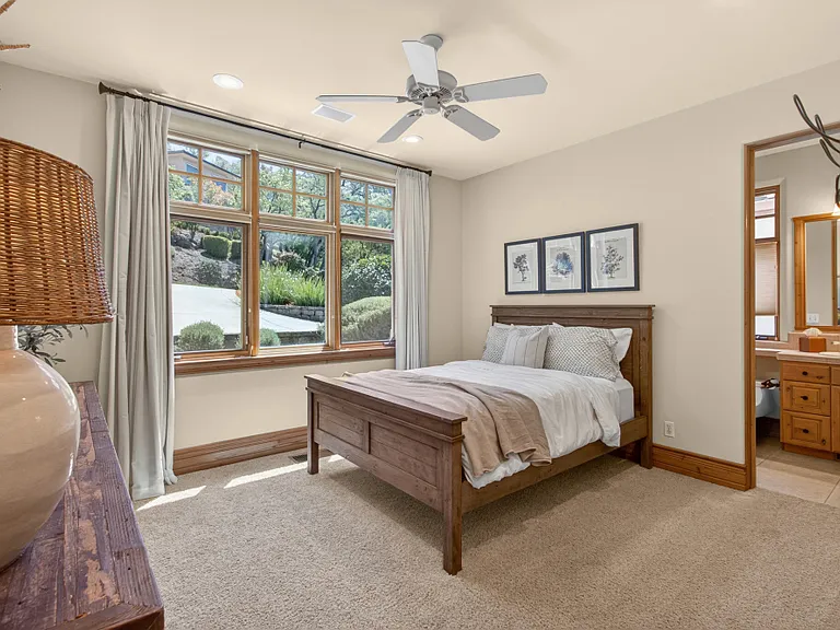 2375 Clubhouse Dr — Photo 55