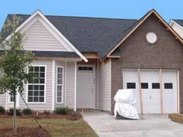 176 Preston Green Dr, Columbia, SC 29209