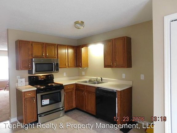 2nd image of 123 Ballygar St APT 6