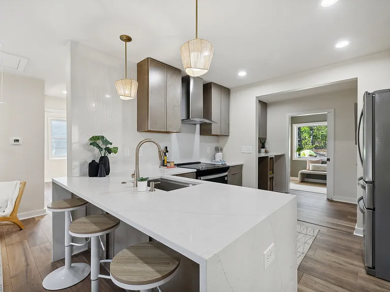 1502 Sevier Ct — Photo 11