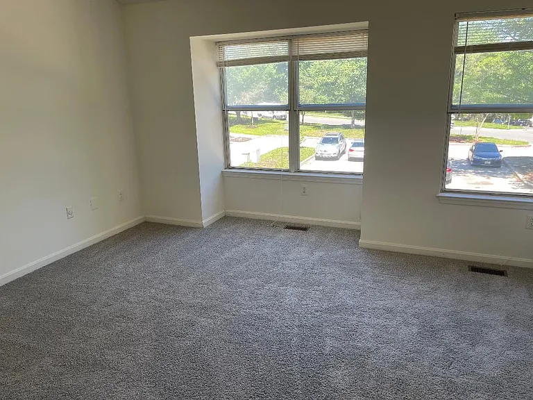 9543 Clocktower Ln — Photo 4