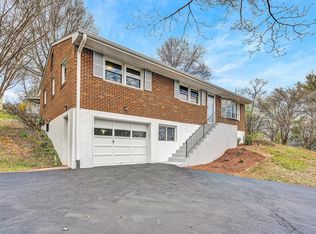 4770 Northwood Dr NW, Roanoke, VA 24017