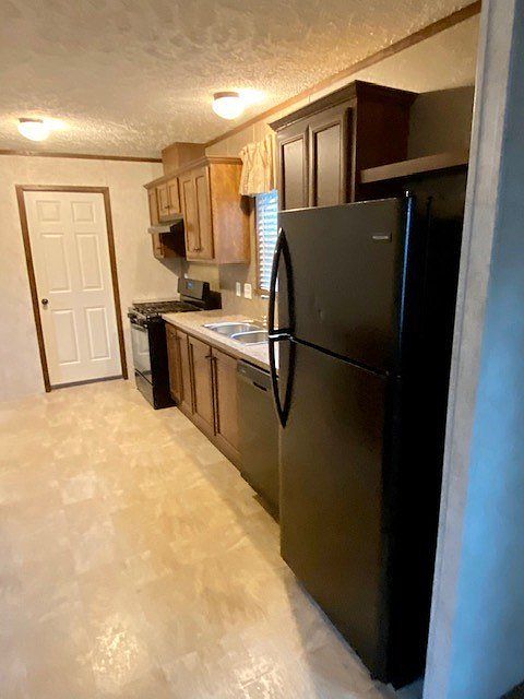1st image of 516 Courtland Ln #283