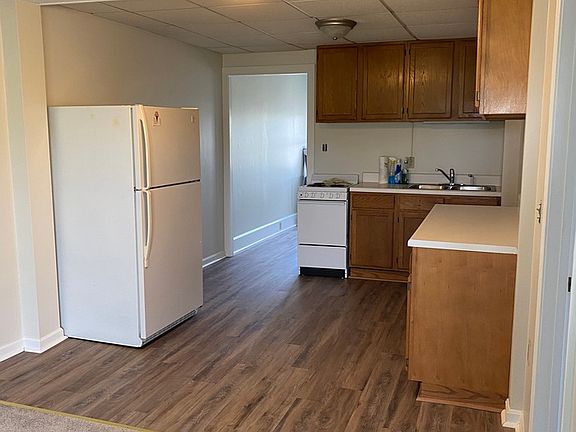 5th image of 241 W Main St #C