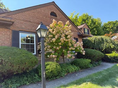 20960 Halworth Rd, Shaker heights, OH, 44122
