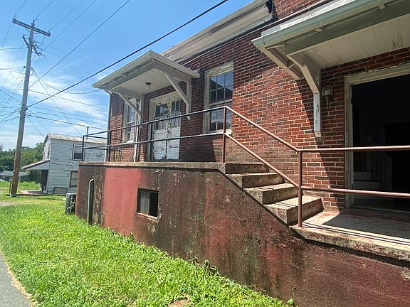 2nd image of 162 Depot St