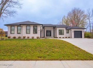 407 Freeman Lake Rd, Elizabethtown, KY 42701