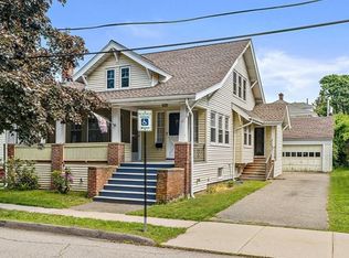 11 Ellington Rd, Quincy, MA 02170