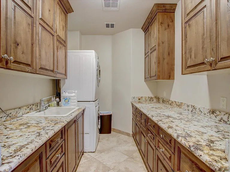 Laundry Room 1