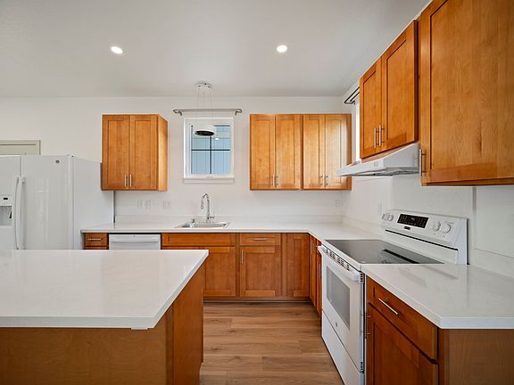 4th image of 3073 Poipu Rd #2B---1-5B