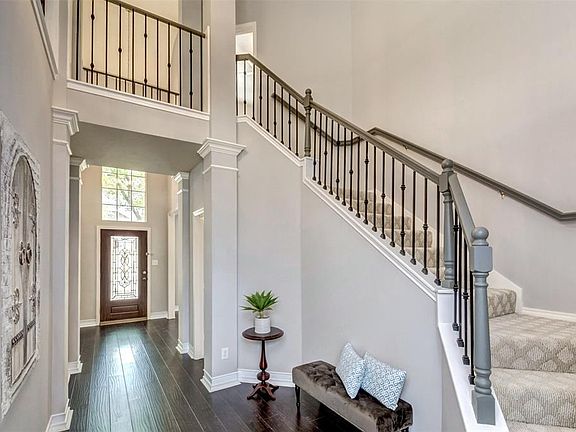 2nd image of 22510 Jutewood Ln