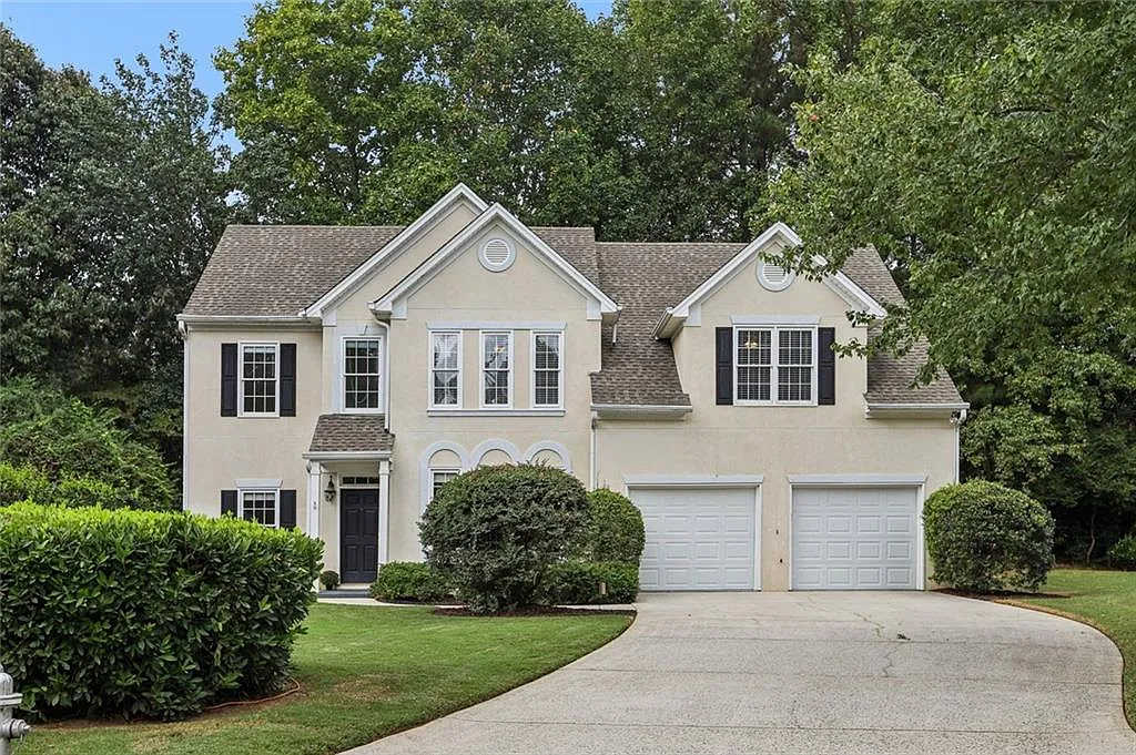 4 bed, 2.5 bath, 2789 sqft, $3,499 — Photo 3
