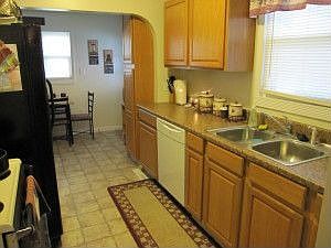 3rd image of 2831 Charles St