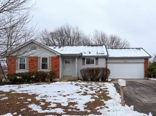 21 Valley View Dr, Saint Peters, MO 63376