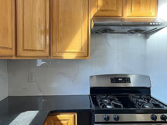 2nd image of 290 W 236th St APT 2
