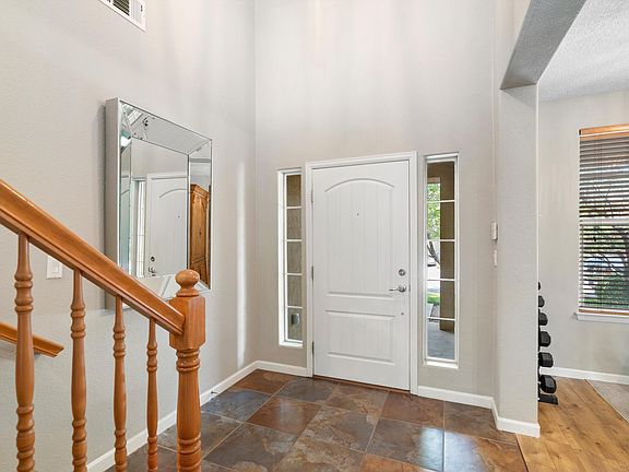 4th image of 7844 Via Vista Norte NW