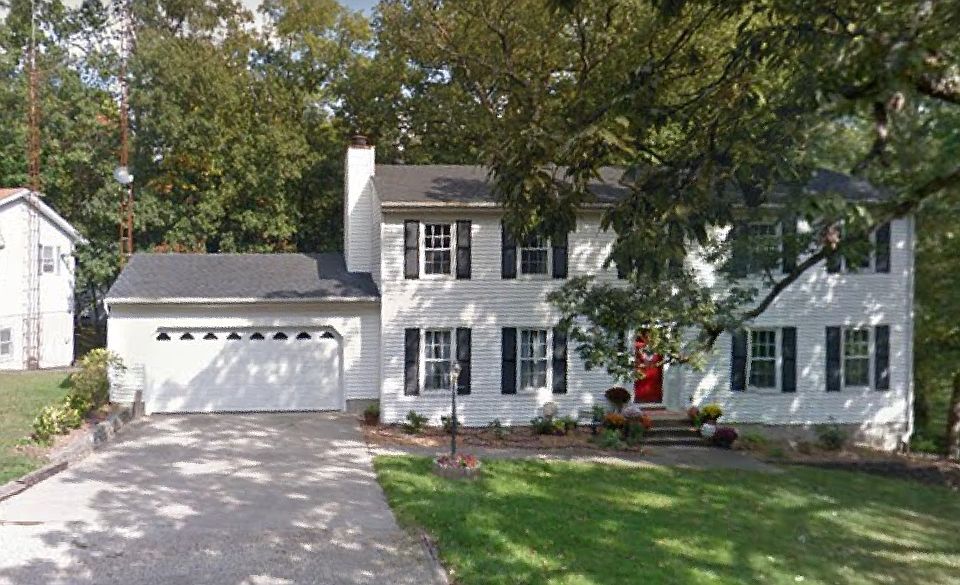 1st image of 301 Hillcrest Dr