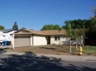 976 Amber Ln, Lake Elsinore, CA 92530