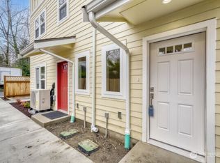 3403 S 144th Lane, Seattle, WA