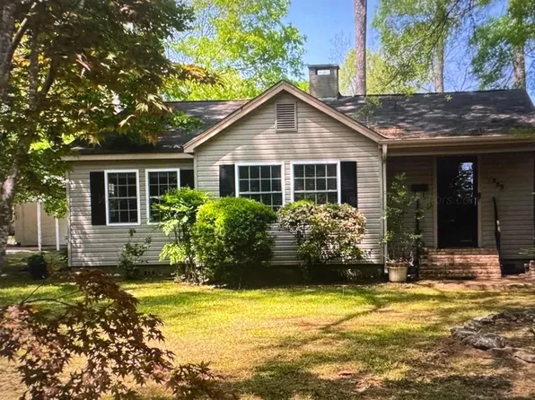 202 3rd St NW, Fayette, AL 35555