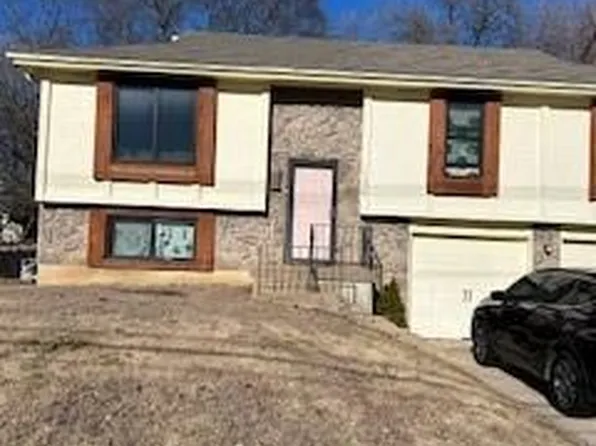 14208 W 63rd St, Shawnee, KS 66216