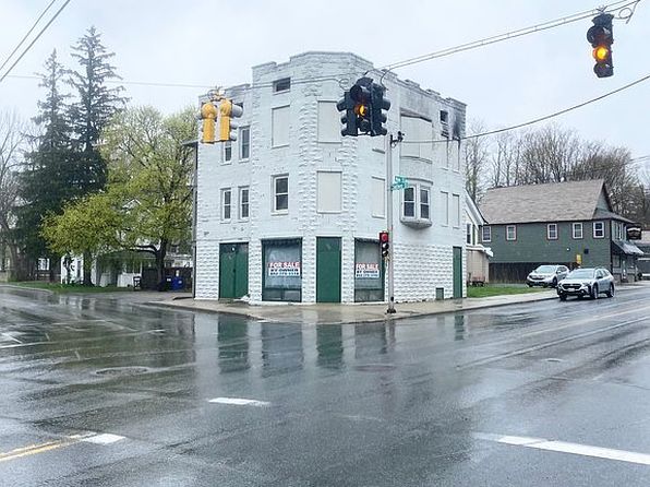 708 Main St