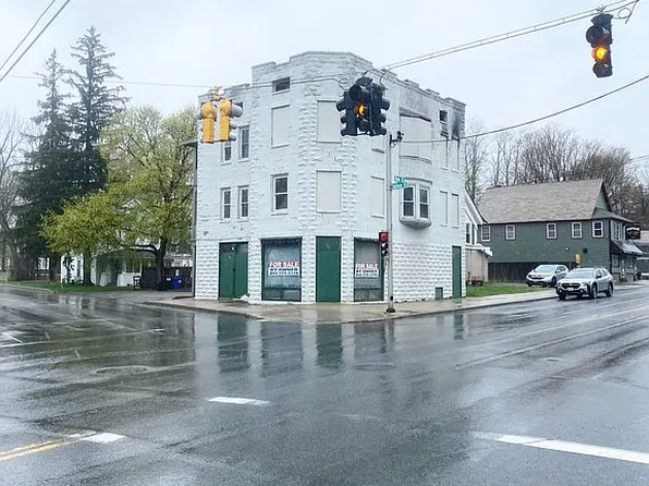 708 Main St, Bennington, VT 05201