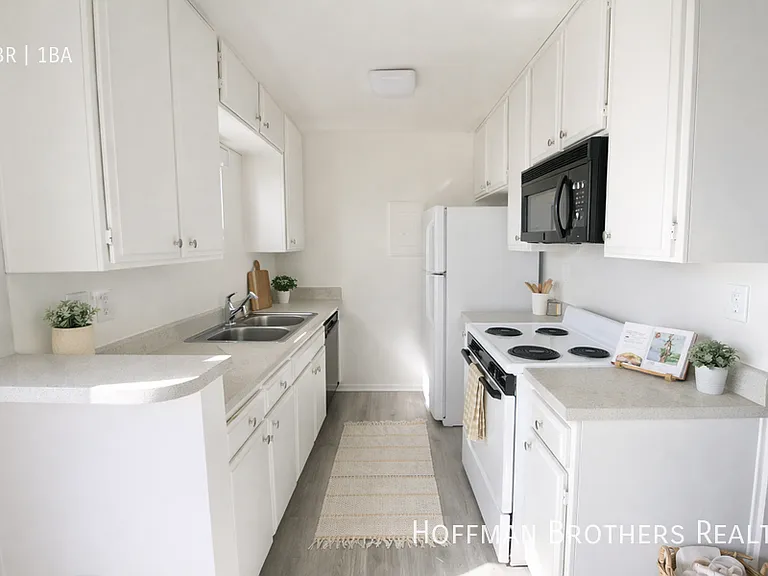 3747 Glendon Ave #214 — Photo 2