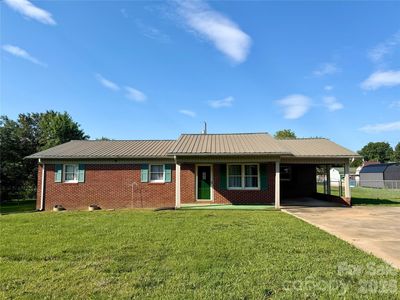 372 Ferry Rd, Forest City, NC, 28043