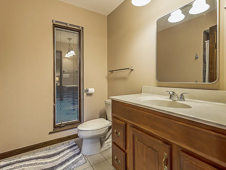 7666 Bishop Rd — Photo 37