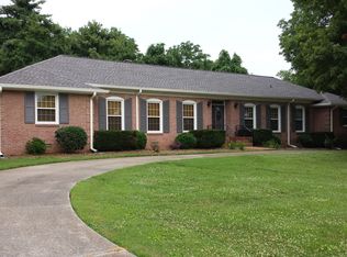 310 Robinhood Rd, Brentwood, TN 37027