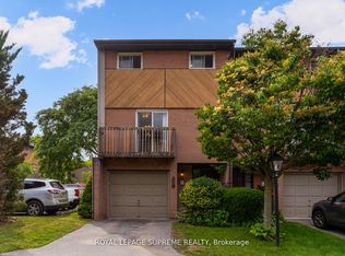 445 Stone Church Rd W #19, Hamilton, ON L9B2L5