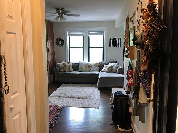 5th image of 3839 N Greenview Ave #2W-3W