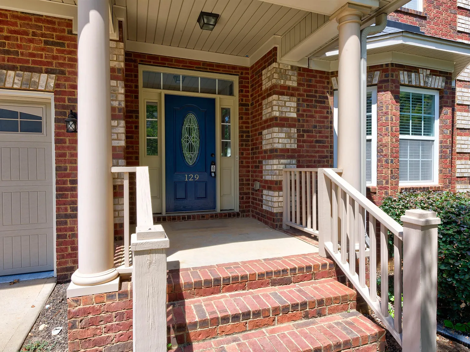4 bed, 3655 sqft, $2,800 — Photo 3