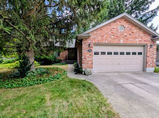 14 Pannell Ln, Strathroy Caradoc, ON N7G 2C6