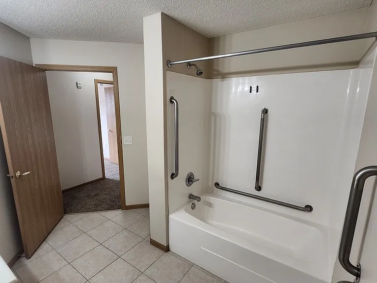 847 Driftwood Dr #2 — Photo 8