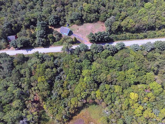 3rd image of 560 W Sable Rd